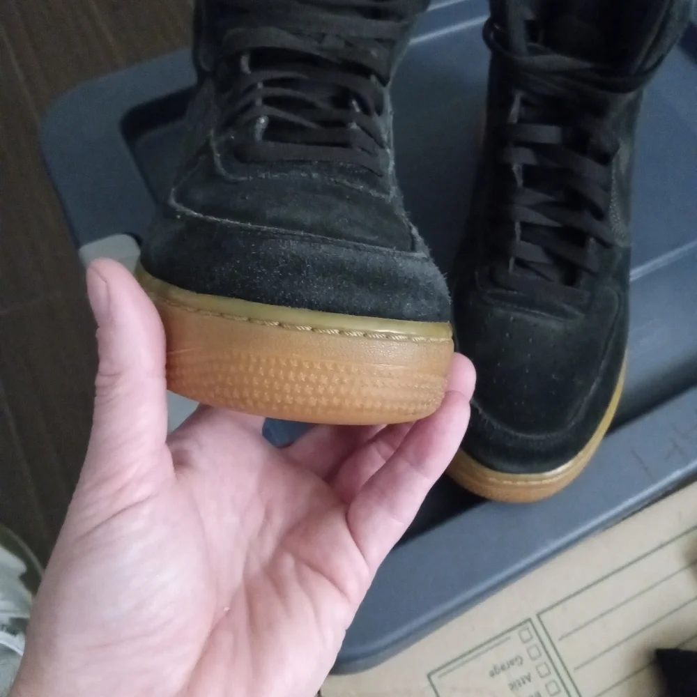 AF1 High 07 LB8- suede black gum bottom 806403-003